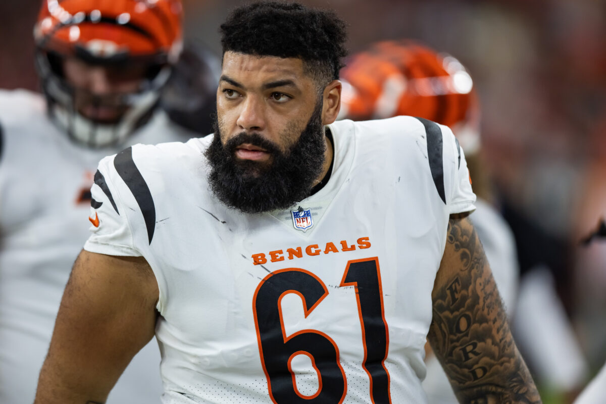 Bengals roster moves: Cody Ford re-signs before free agency opens