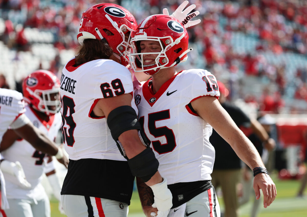 PFF names two Georgia Bulldogs to its All-Returning offense