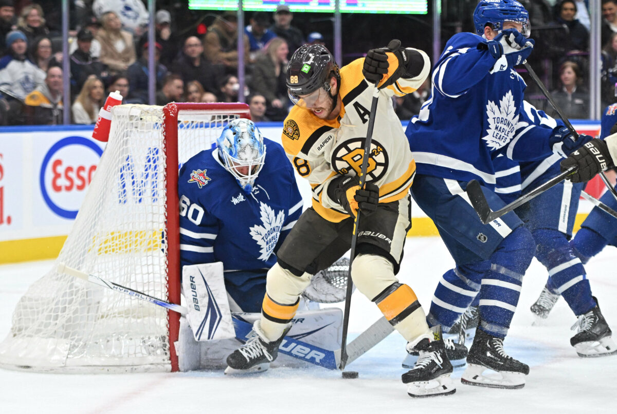 Boston Bruins at Toronto Maple Leafs odds, picks and predictions