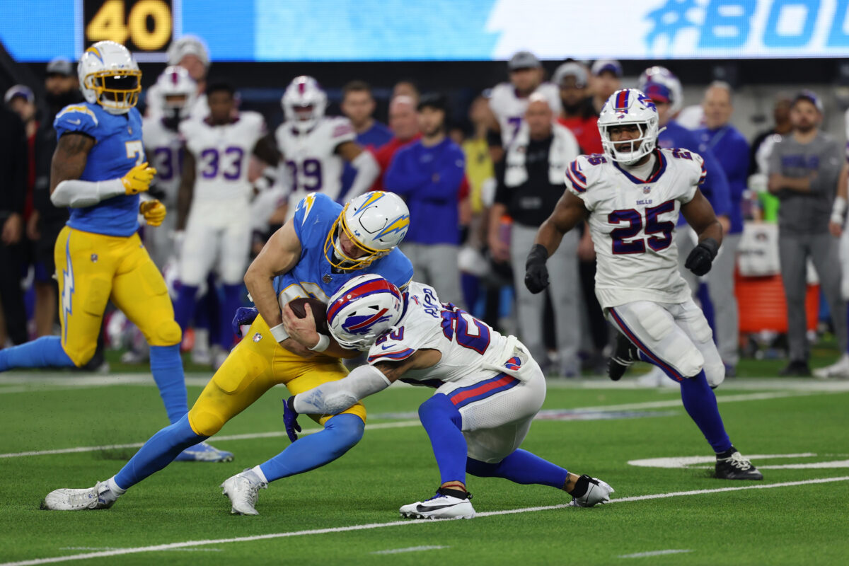 Former Washington safety Taylor Rapp signs extension with Buffalo