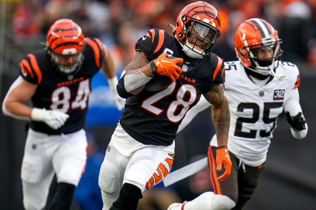 Cincy changes course and trades Joe Mixon to Texans