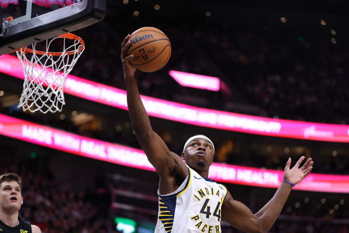 Pacers rookie Oscar Tshiebwe set a franchise record in the G League