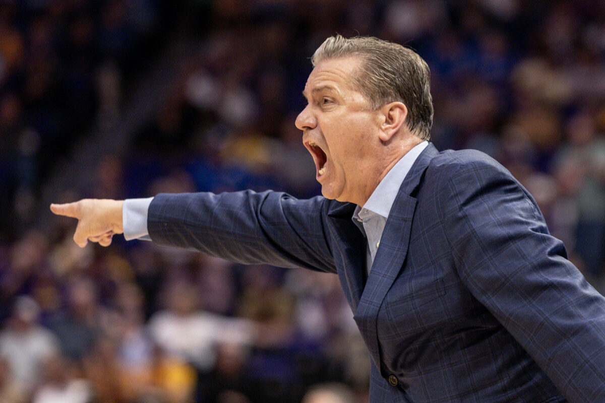 John Calipari needs to change strategy to win in March
