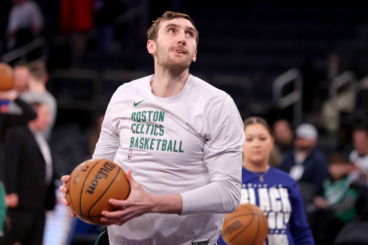 Luke Kornet plays games with Boston Celtics fans for charity
