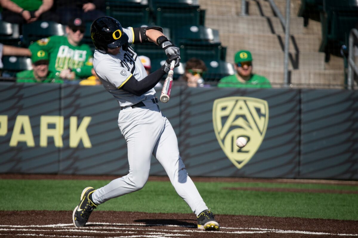 Oregon rallies for four runs and stuns Seattle in 10 innings