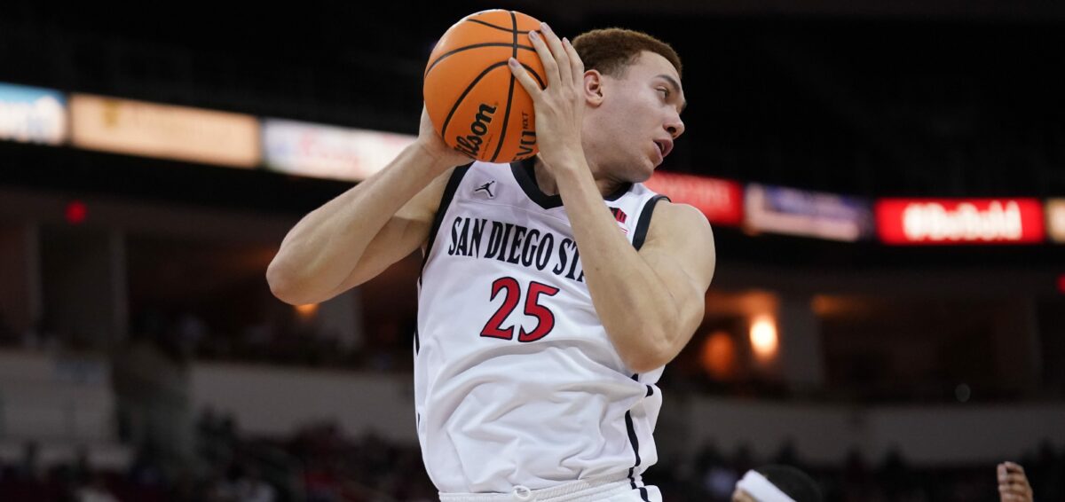San Diego State at UNLV odds, picks and predictions