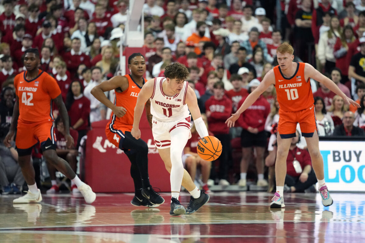 Wisconsin basketball social media despondent after Badgers loss to Illinois