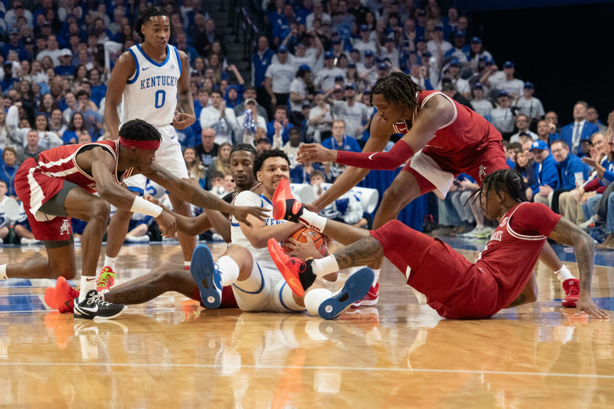 Beyond the Box Score: Fouls, bench points, and DJ Waggner the difference in loss to Kentucky