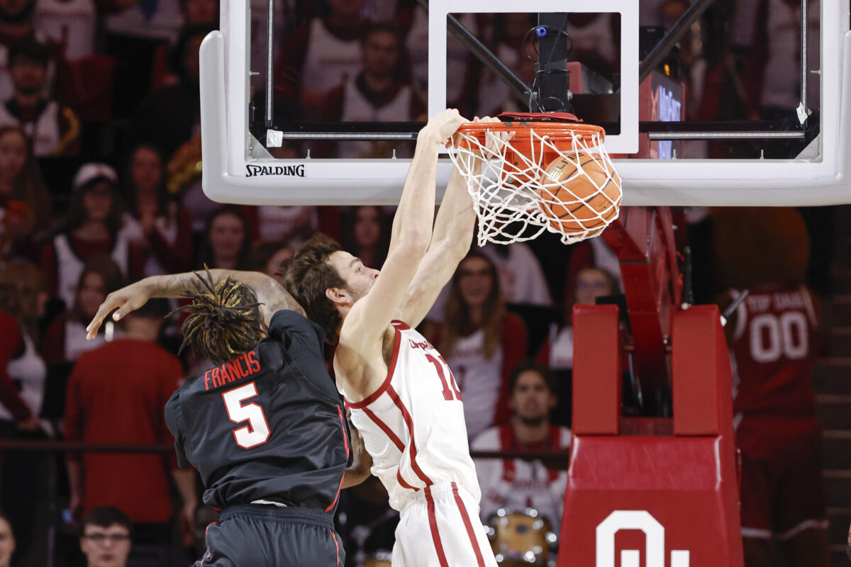 Best photos from the Oklahoma Sooners 87-85 loss to the No. 1 Houston Cougars