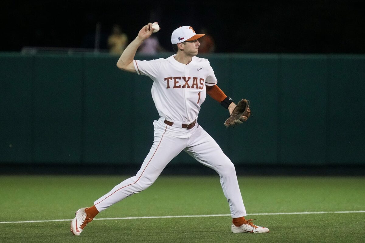 Texas baseball’s woes continue in 14-6 loss to No. 23 Kansas State