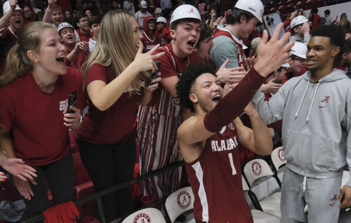 Alabama slides to a four-seed in latest Bracketology projection