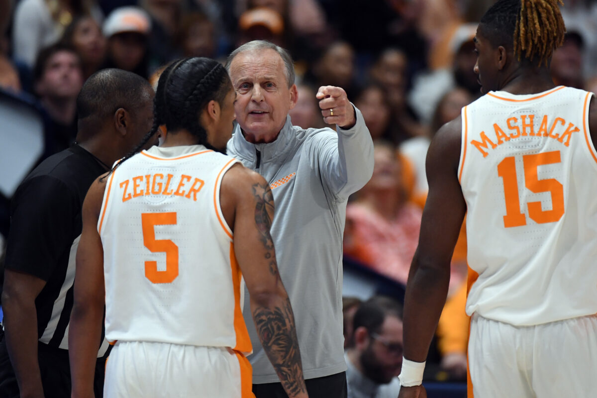How to watch No. 7 Texas vs. No. 2 Tennessee in NCAA Tournament