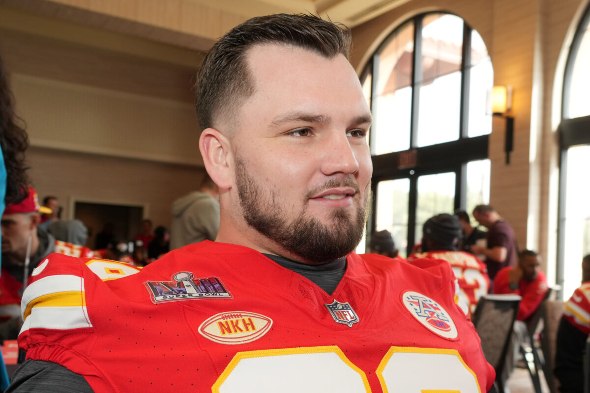 NFL rumors: Chiefs to tender exclusive rights free agent OL Mike Caliendo