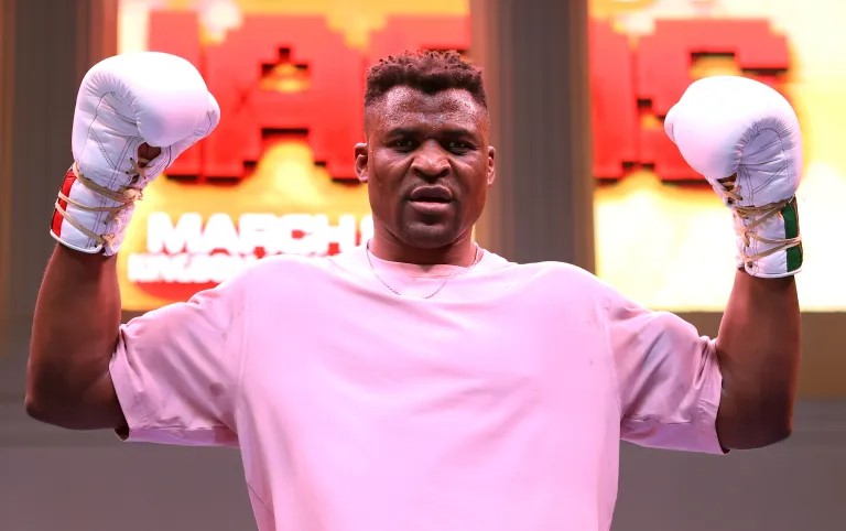 Video: Francis Ngannou shows boxing evolution at open workout for Anthony Joshua bout