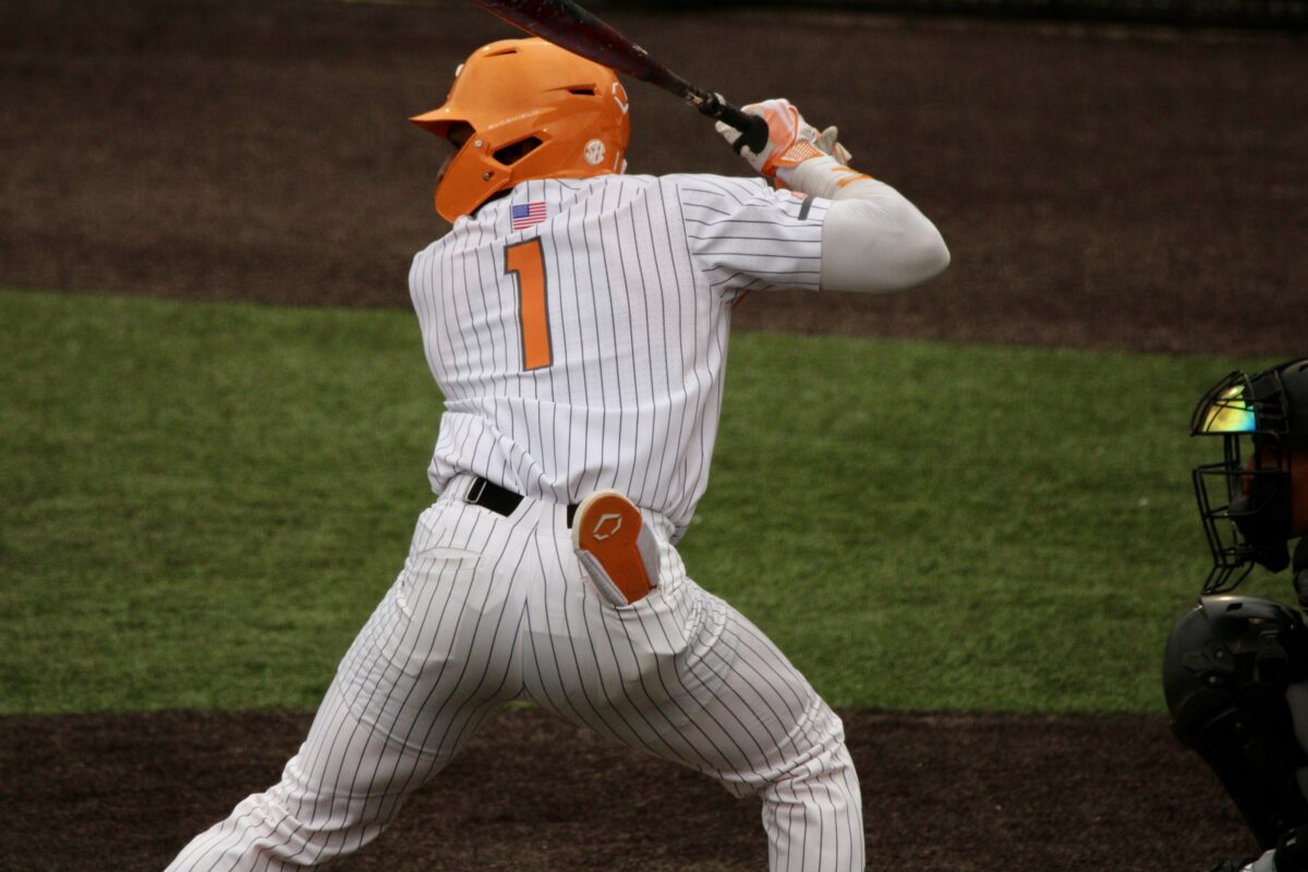Tennessee baseball extends win streak to 12 games