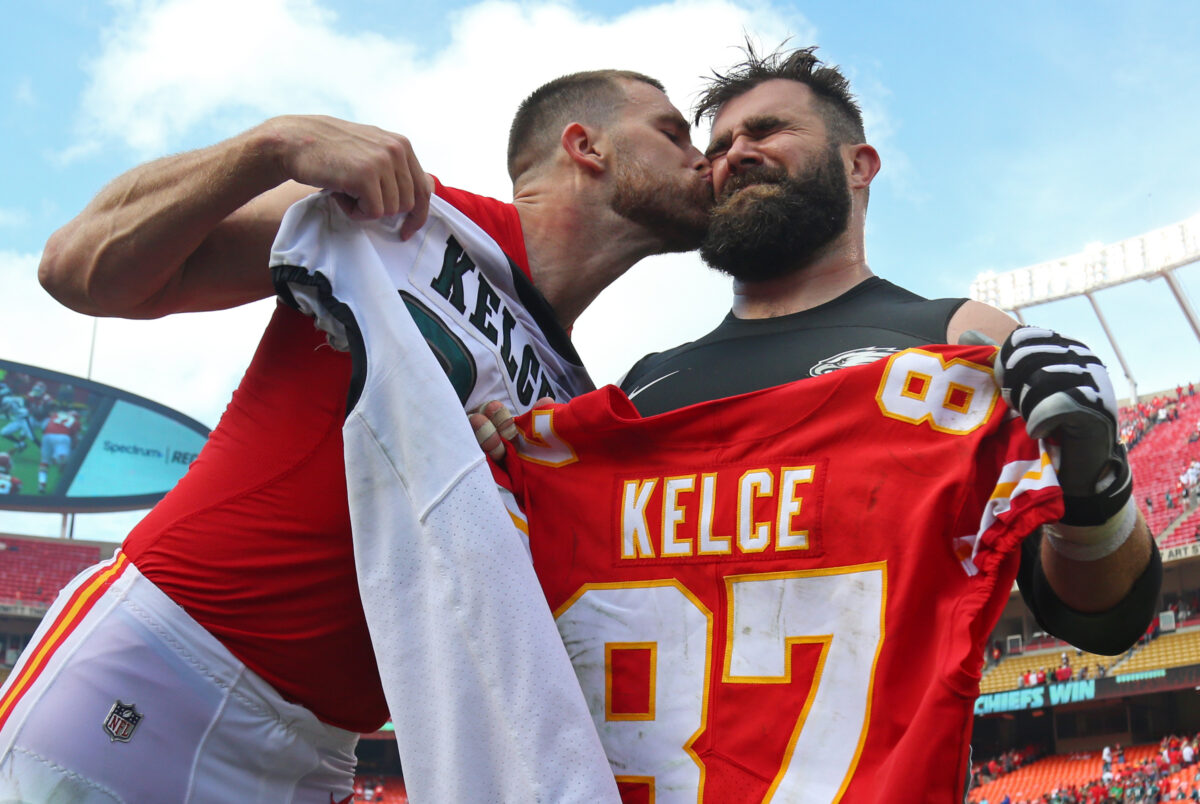 Chiefs TE Travis Kelce got emotional at Jason Kelce’s retirement press conference