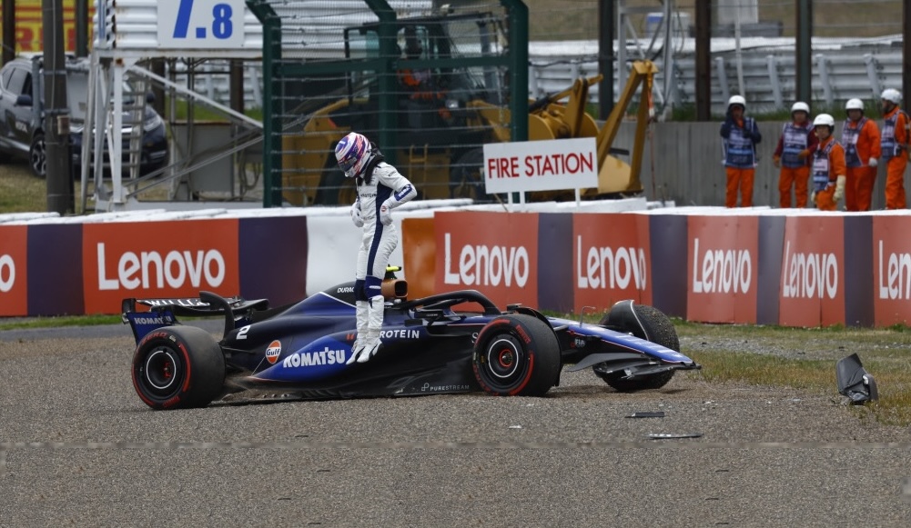 Williams says car repairable after Sargeant crash; Alpine also confirms lack of spare