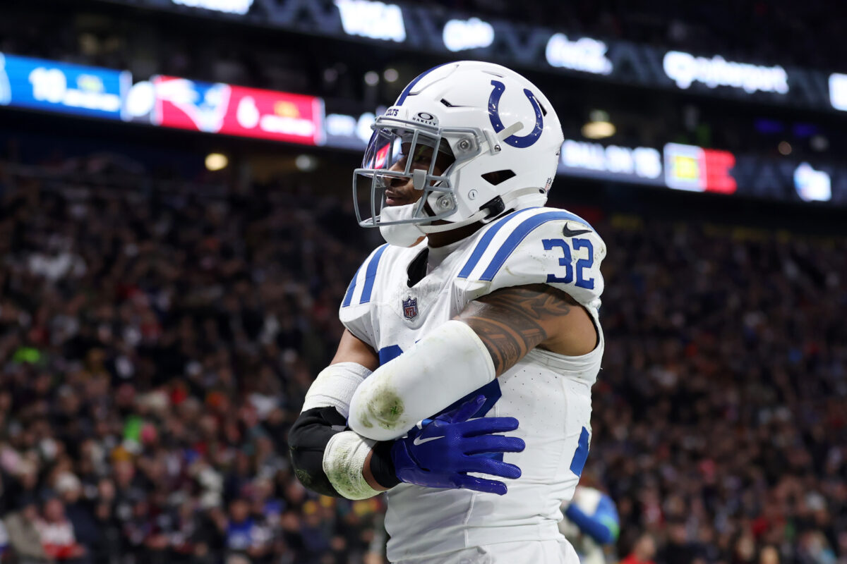 Colts reportedly re-signing S Julian Blackmon to one-year deal