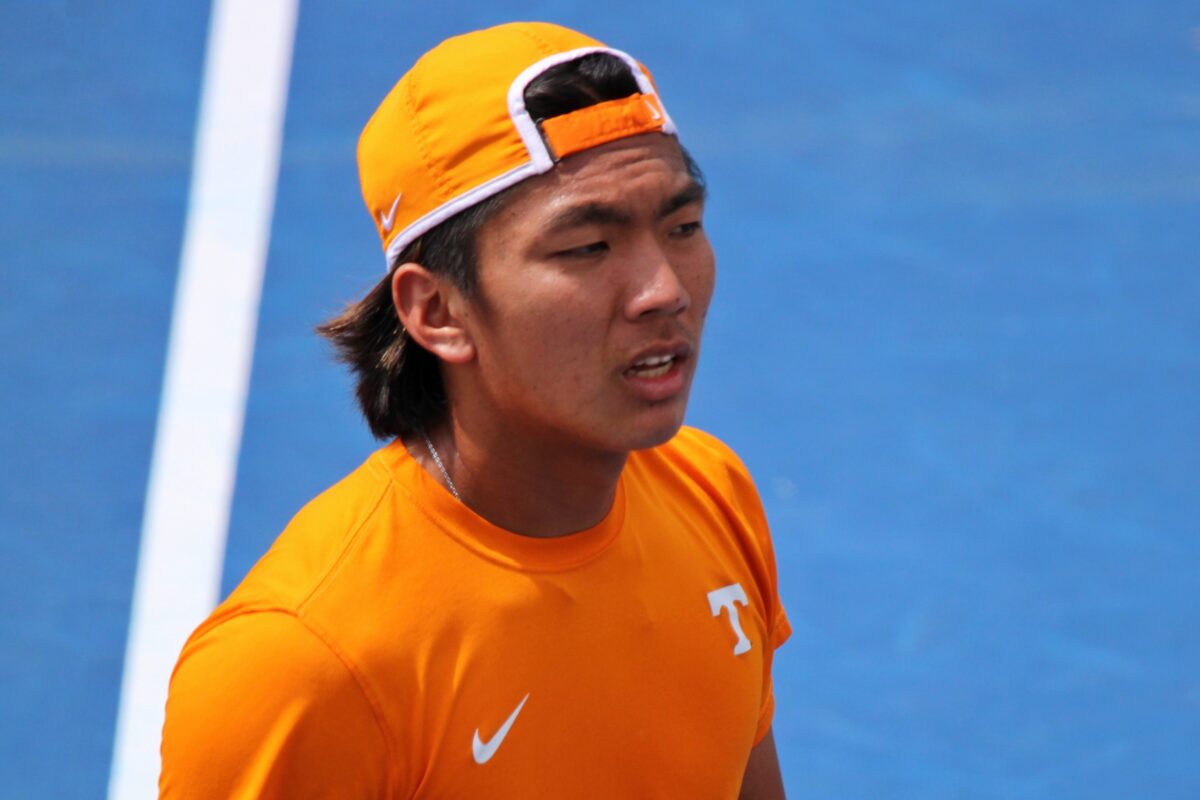 Vols defeat Mississippi State in top 15 match