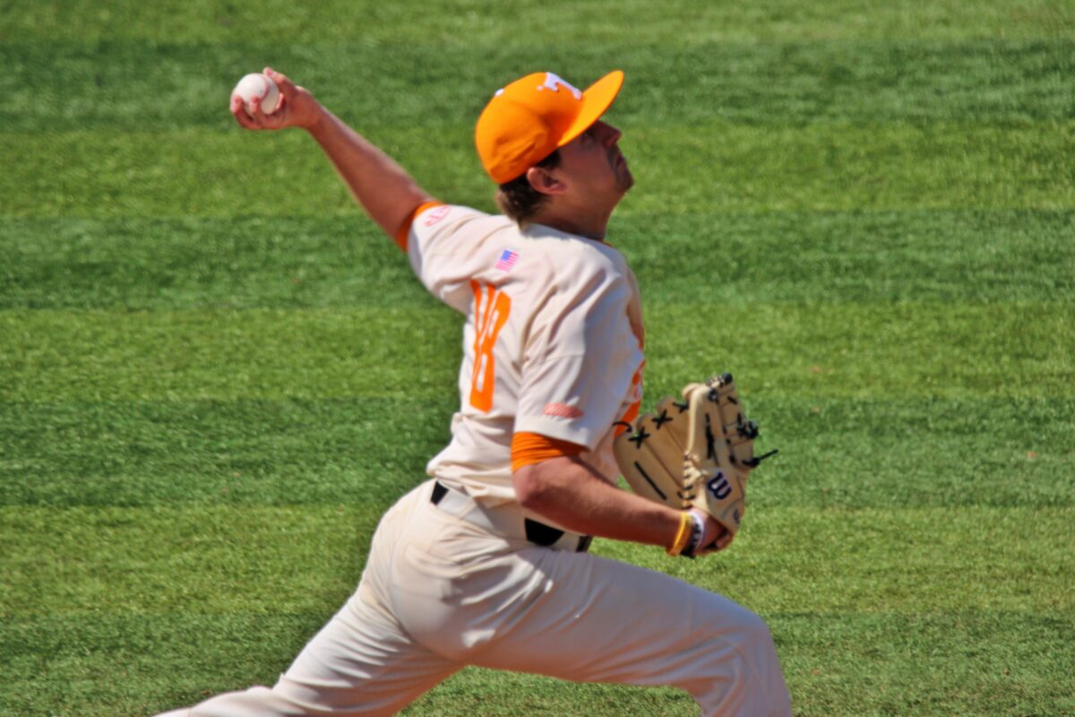 Vols win series against Georgia