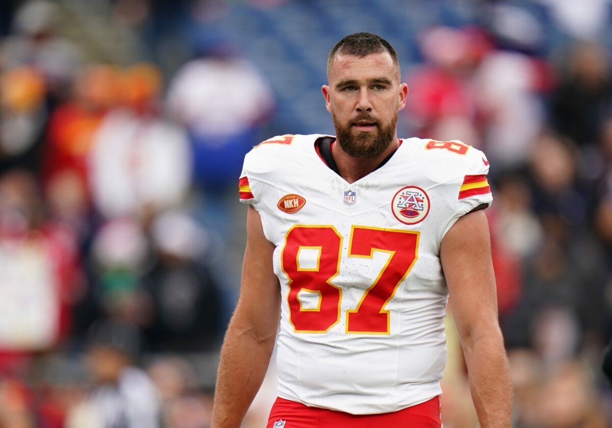 Taylor Swift fans turned a Travis Kelce workout video into a hilarious meme