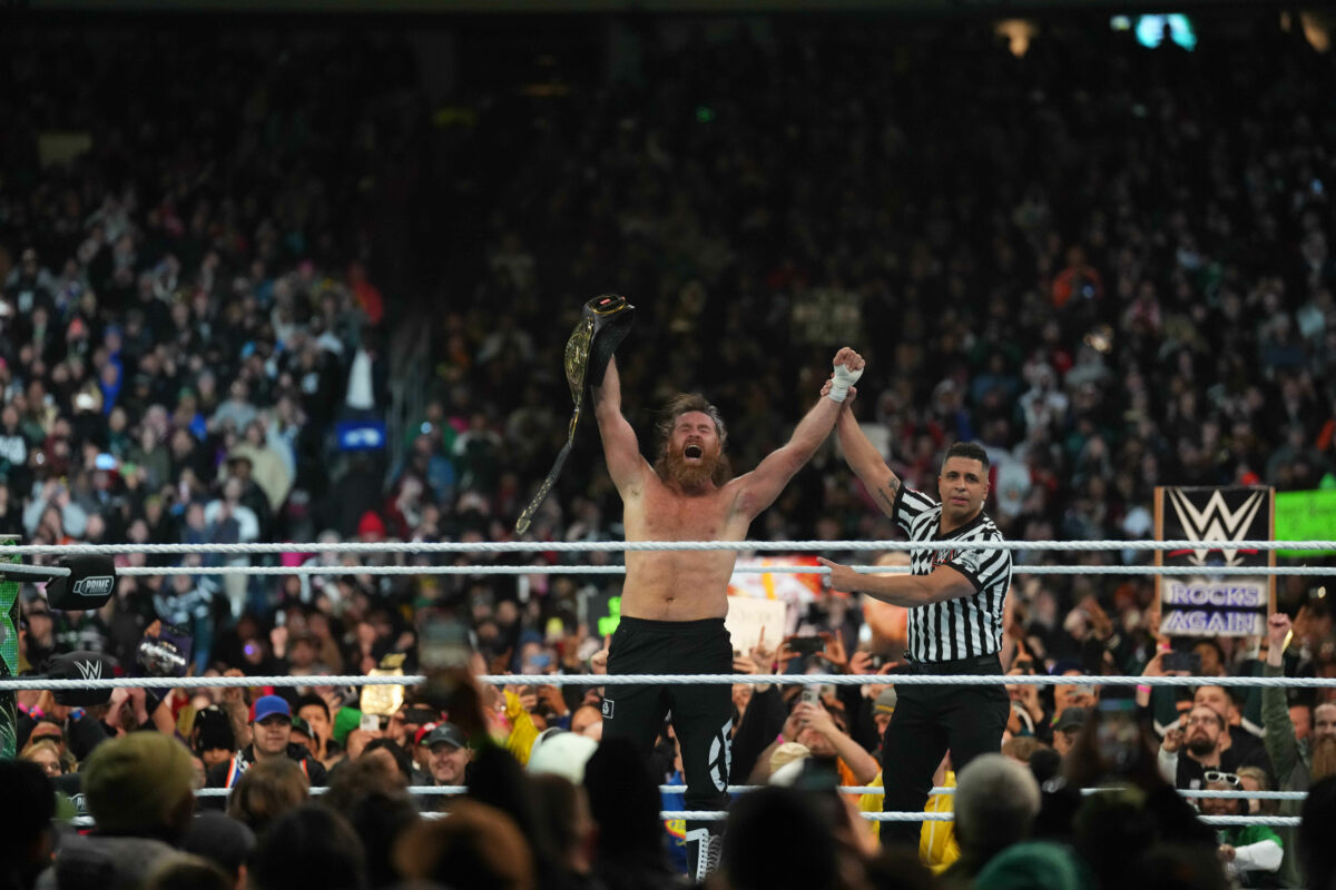 WrestleMania 40 results: Sami Zayn proves he has it, ends Gunther’s record reign