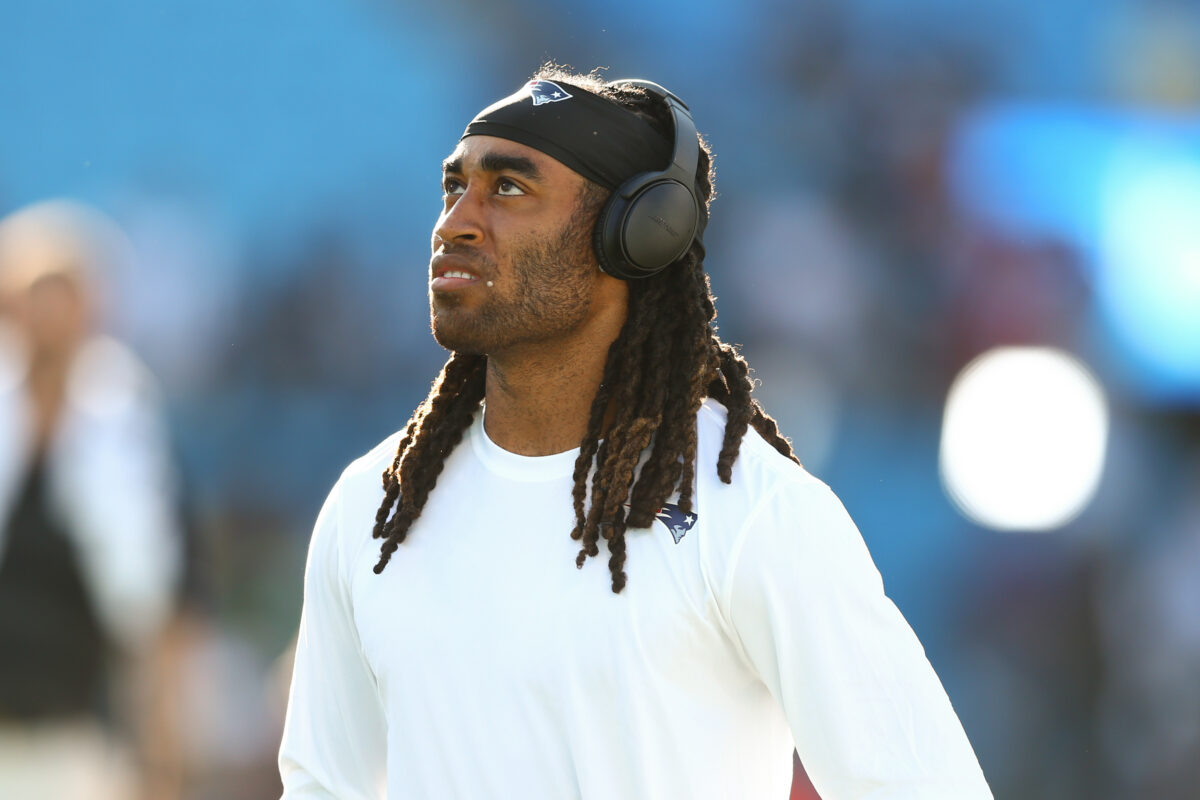 Panthers ‘leaving the door open’ for free-agent CB Stephon Gilmore