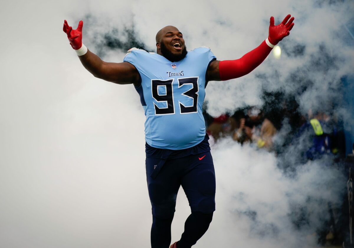 Ex-Titans DL Teair Tart is signing with Dolphins