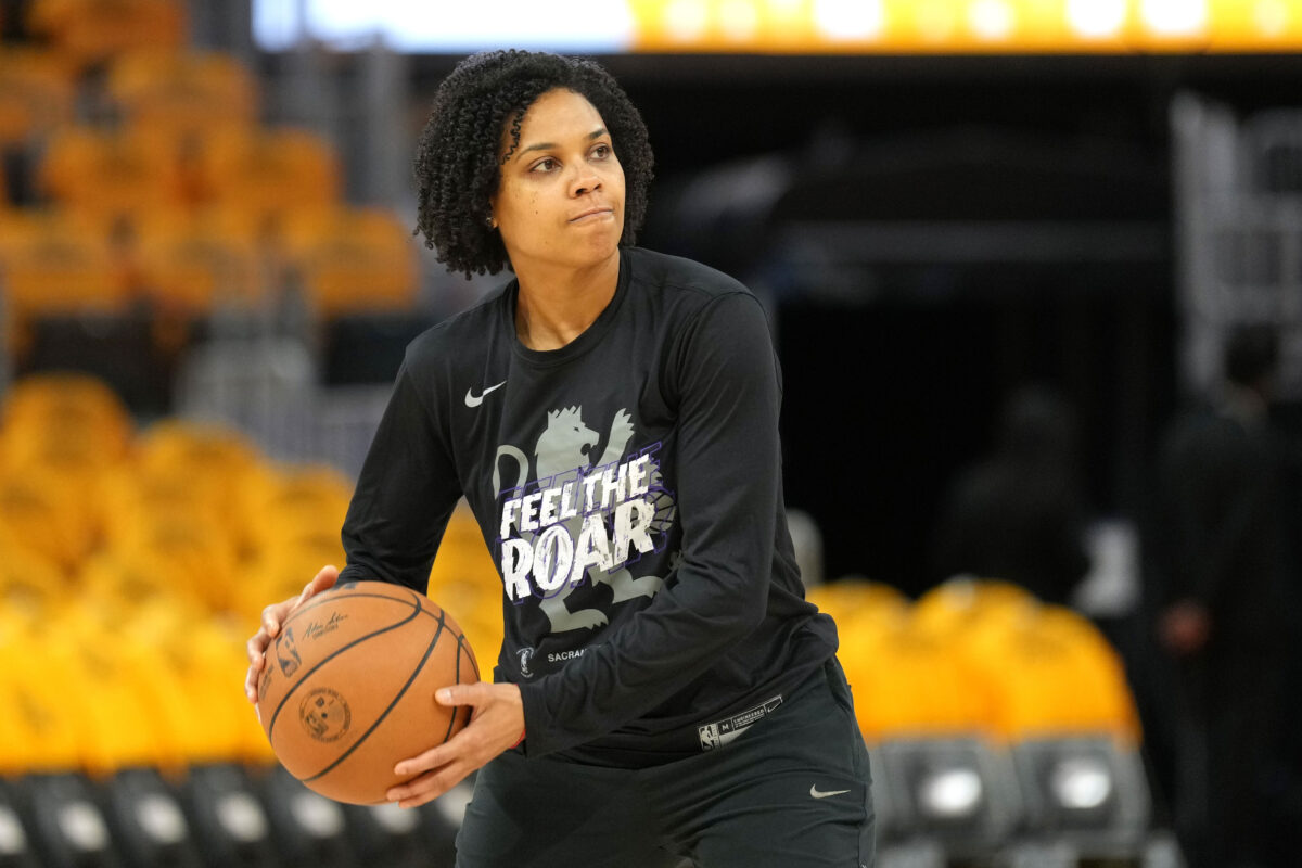 Former Duke star Lindsey Harding is first woman ever to win G-League Coach of the Year