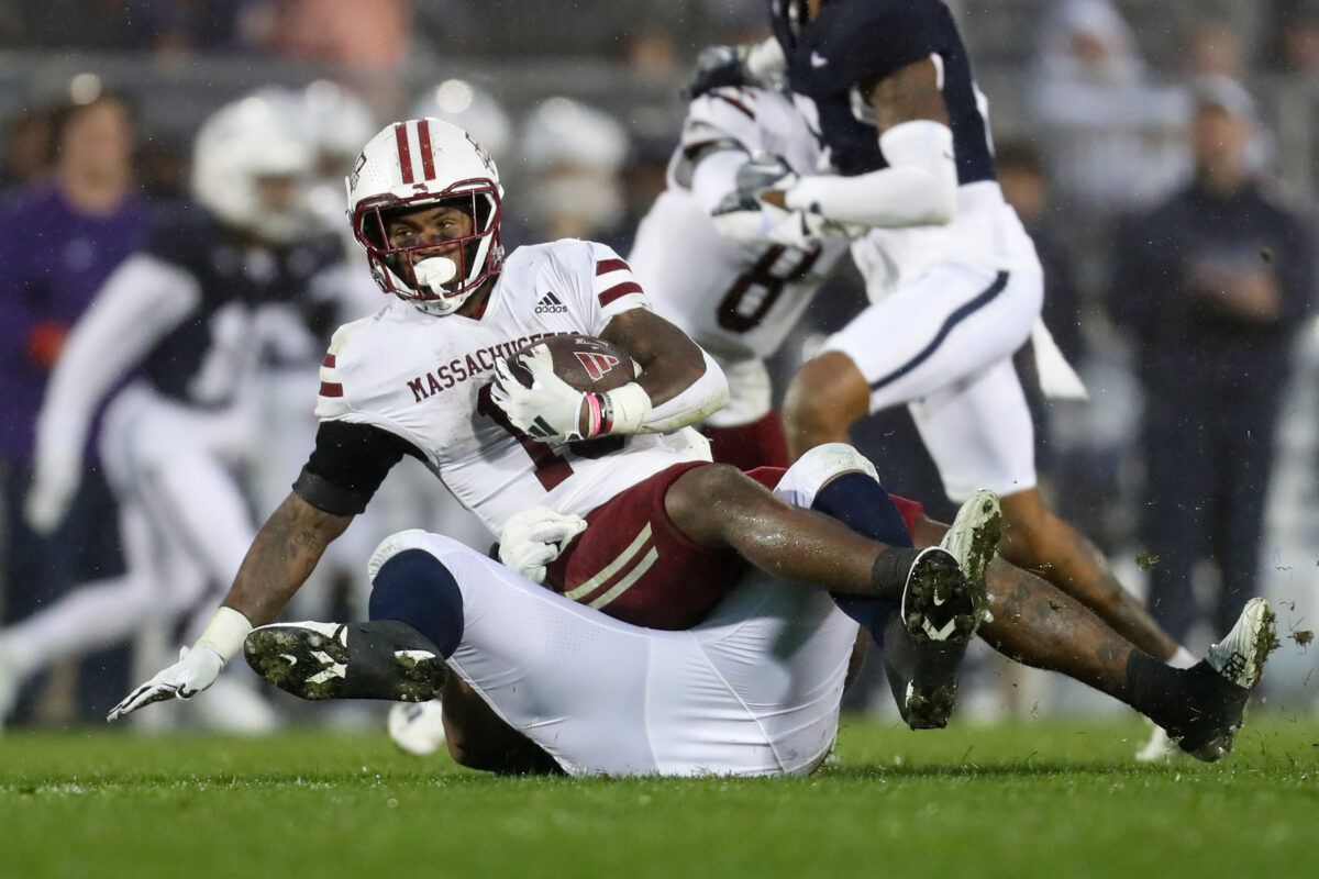 Michigan State football adds commitment from UMass RB transfer