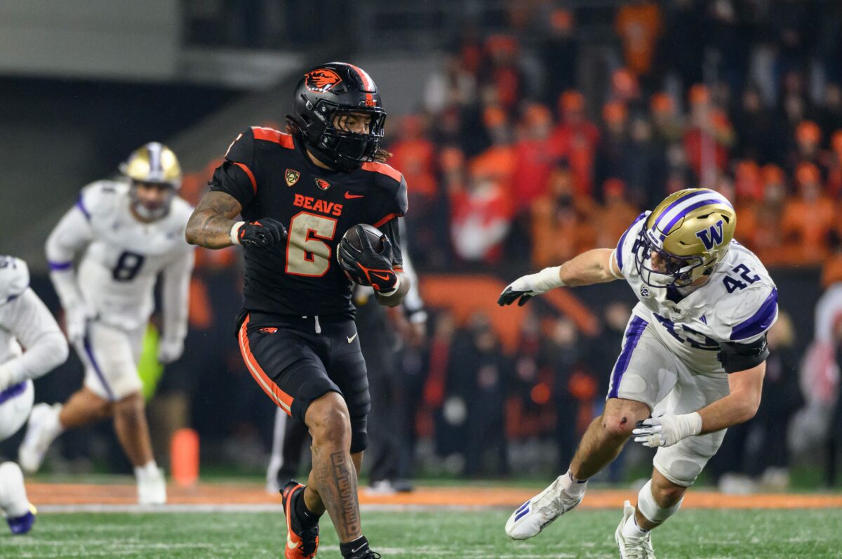 Oregon State running back transfer updates visit to Tennessee