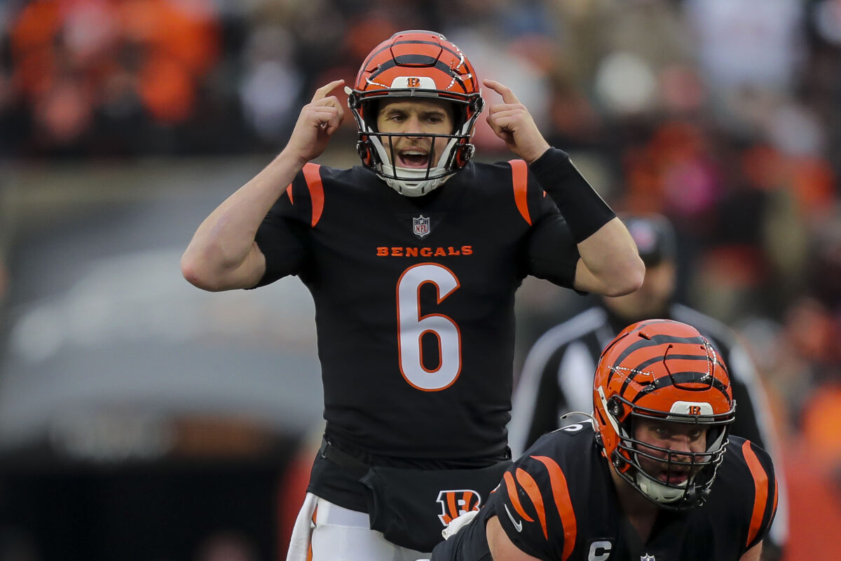 Former Washington QB Jake Browning signs extension with Cincinnati Bengals