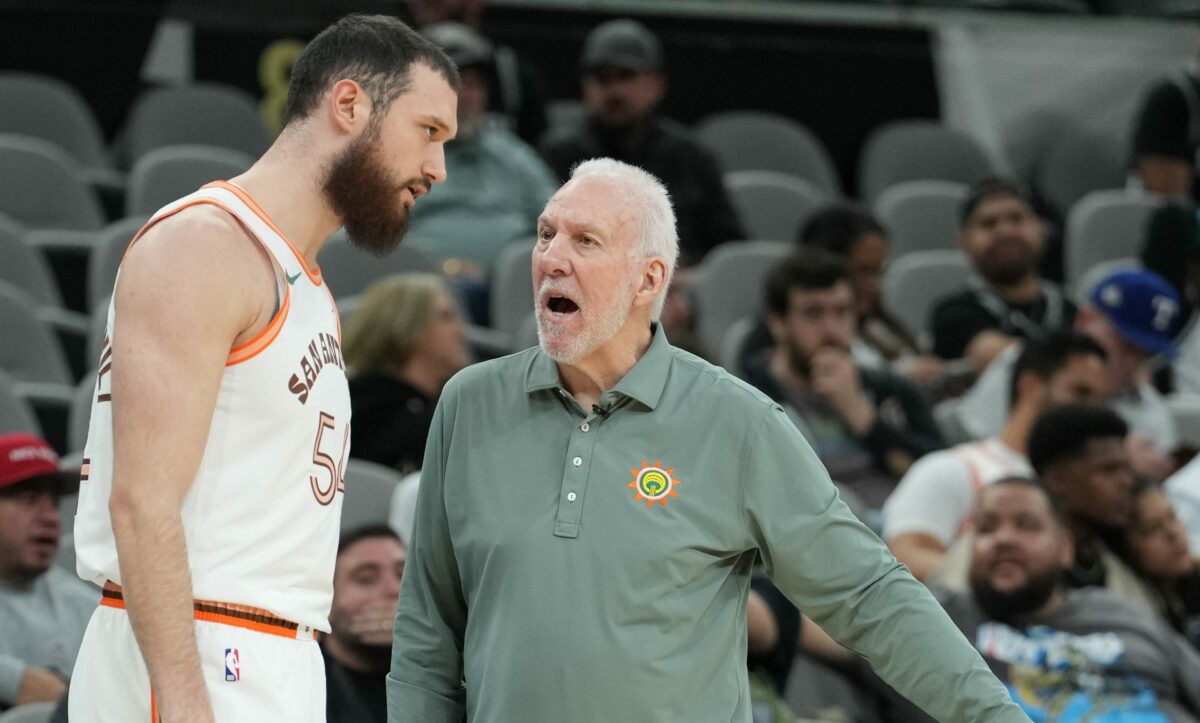 Gregg Popovich praises Spurs bench after tough loss to Warriors