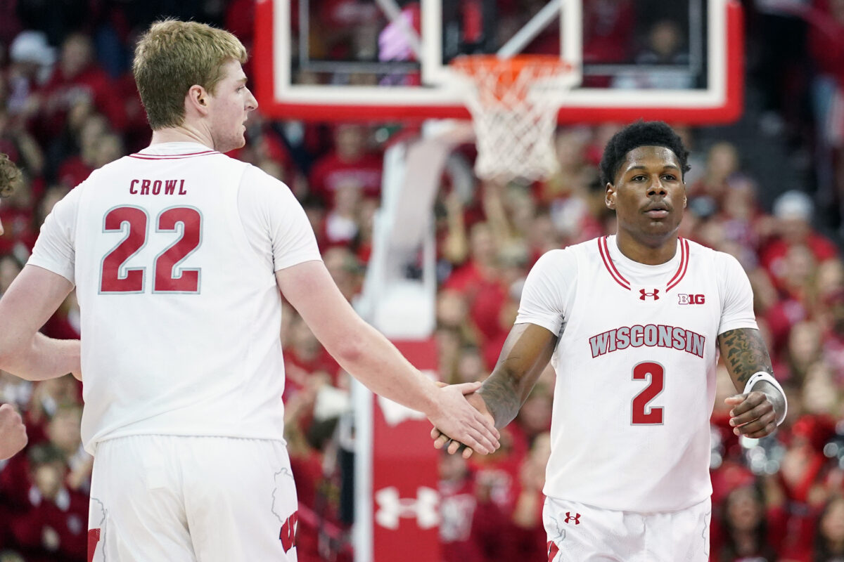Former Wisconsin basketball star receives crystal ball to transfer to Big Ten rival