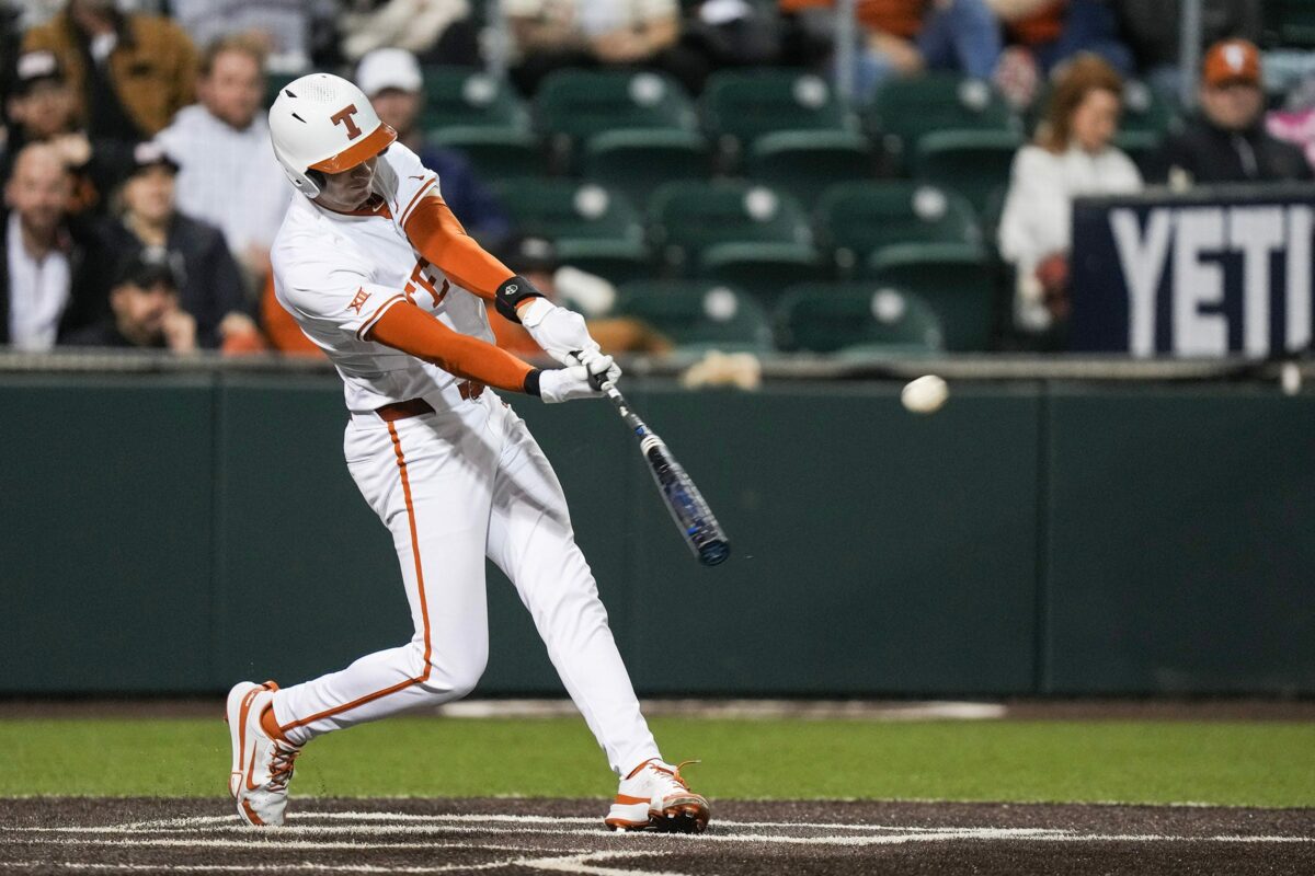 WATCH: Texas SS Jalin Flores reaches 10 home runs on the season