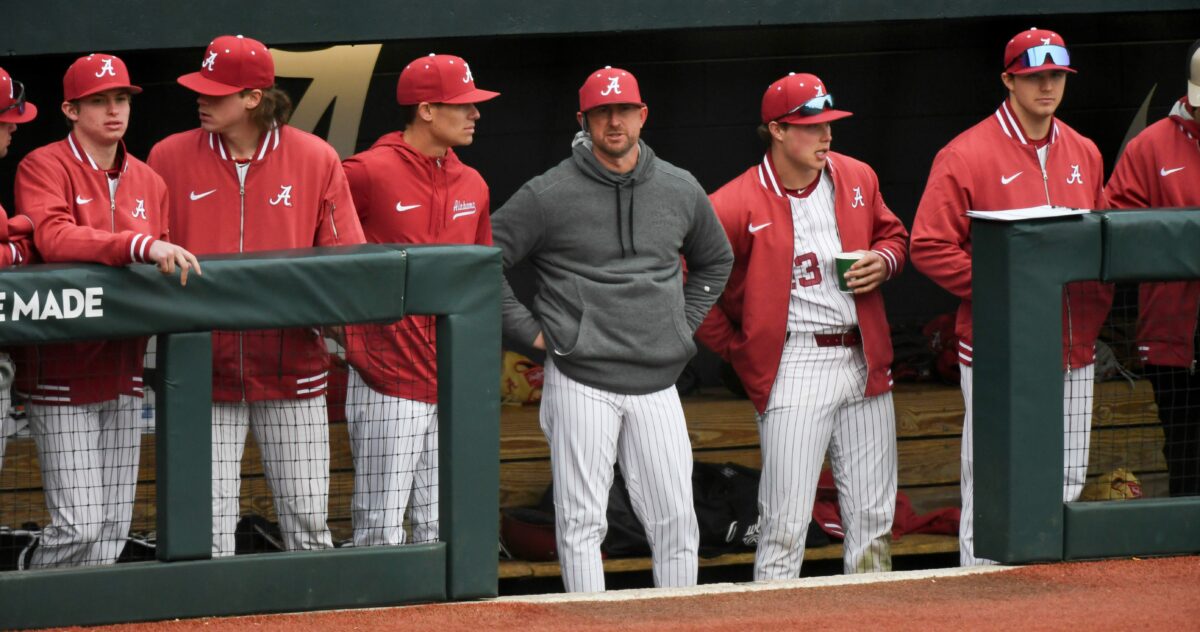 Week 10 USA TODAY Sports ranks Alabama baseball No. 14 in the country
