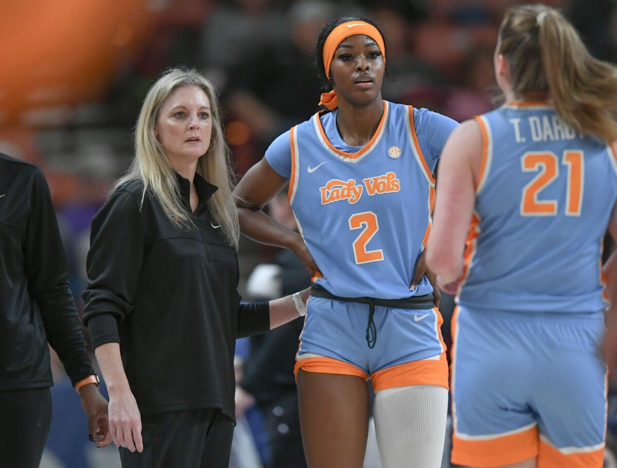 Tennessee fires women’s basketball coach Kellie Harper after five seasons