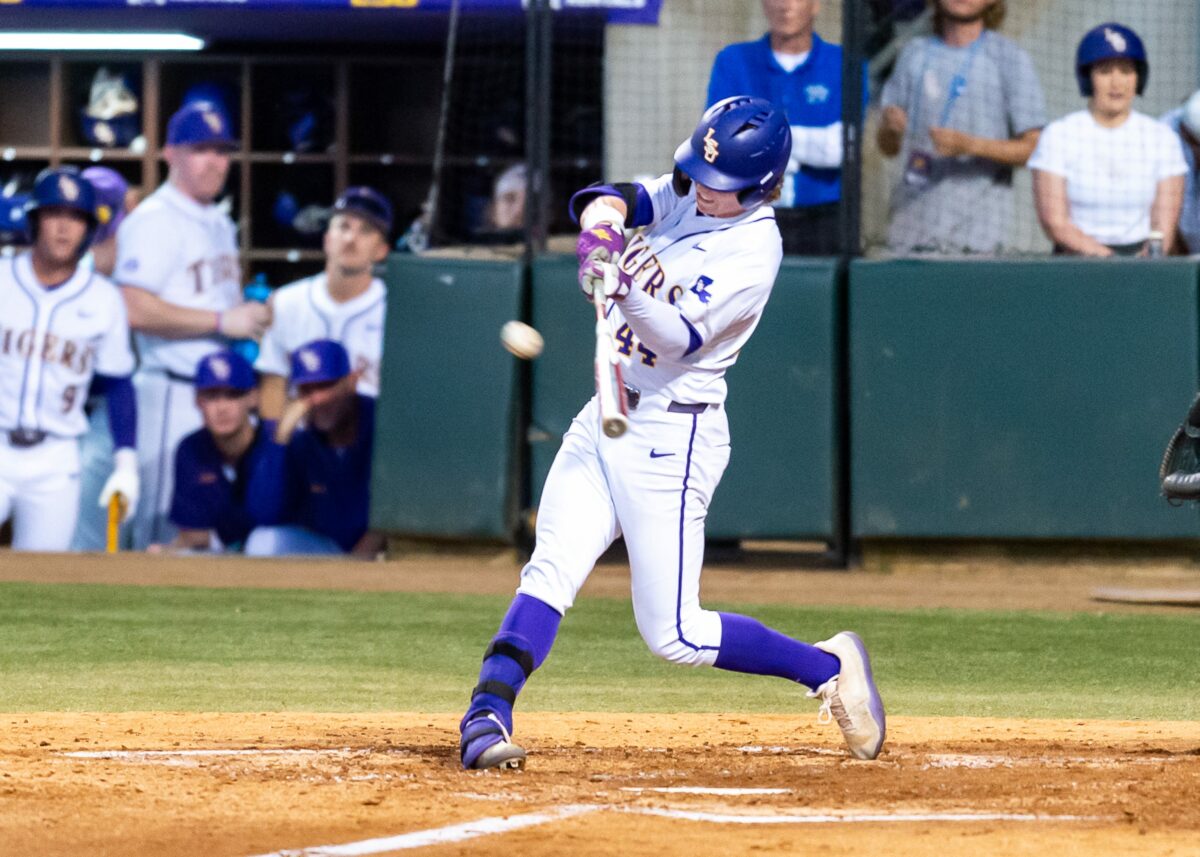 LSU baseball gets back in the win column against McNeese on Tuesday night