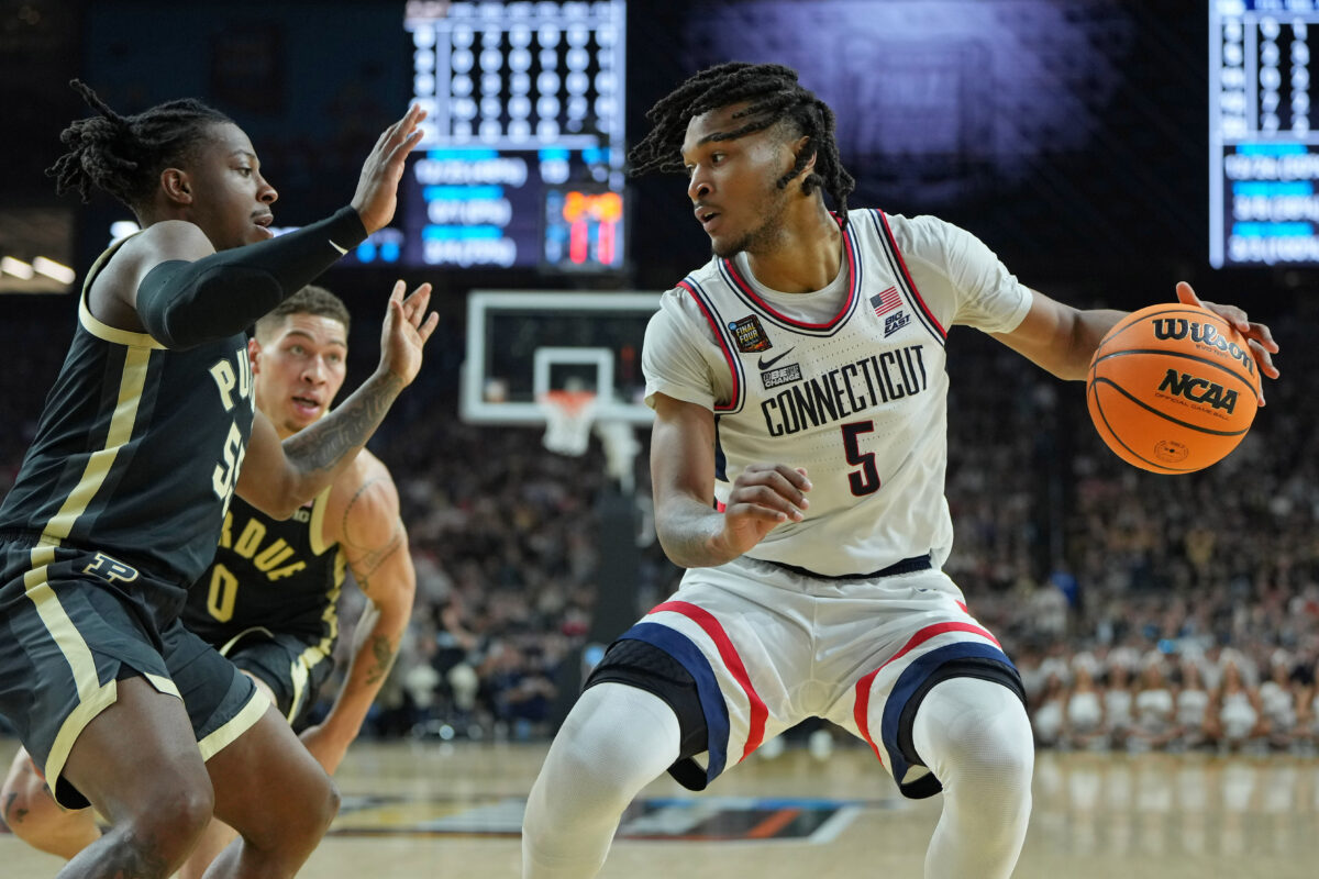 Dan Hurley reacts to Stephon Castle declaring for 2024 NBA draft