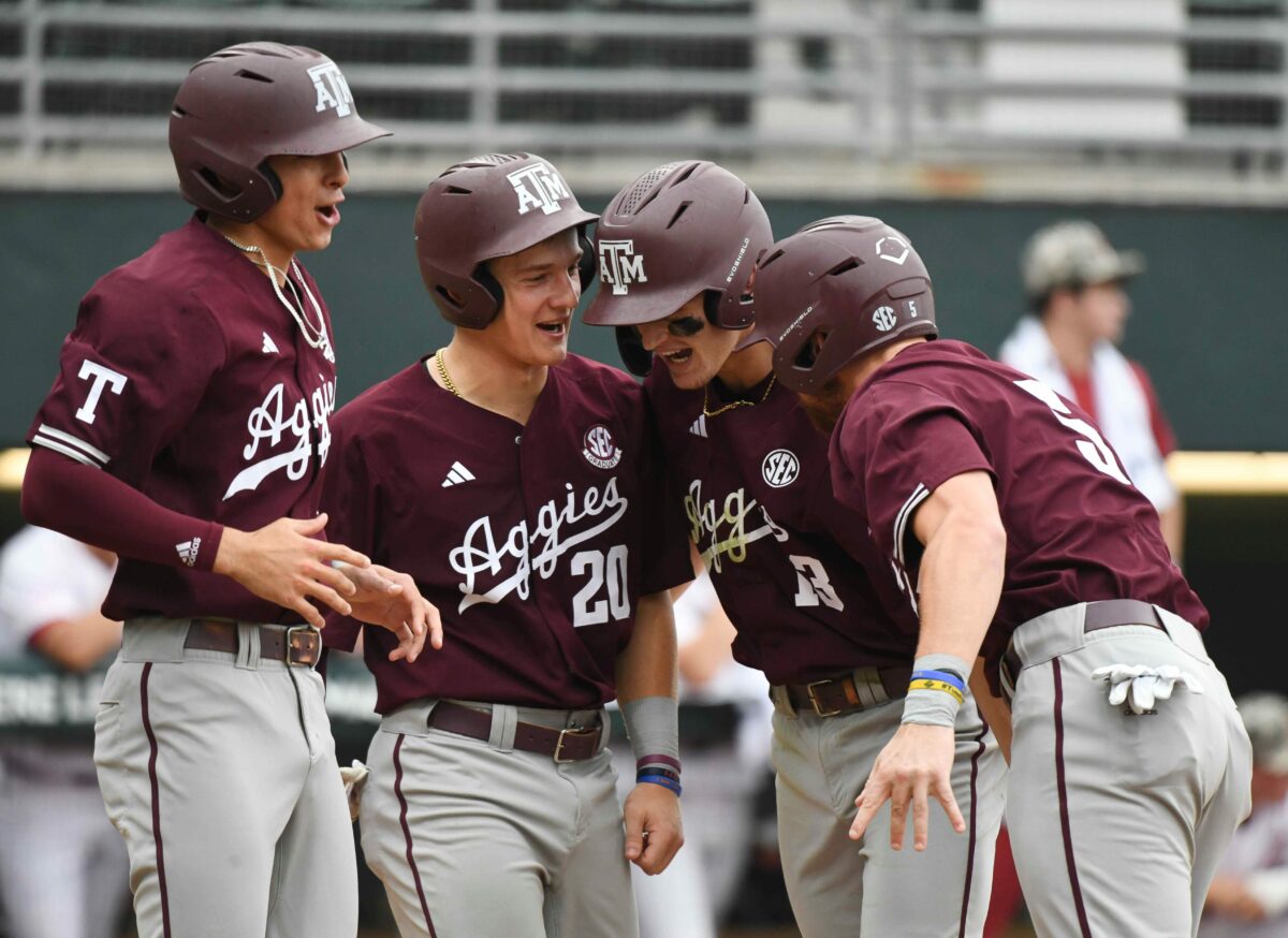 Texas A&M baseball remains the top dog in the new USA TODAY Coaches Poll