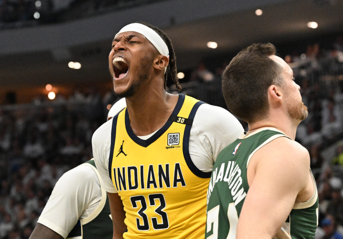 Milwaukee Bucks at Indiana Pacers Game 3 odds, picks and predictions