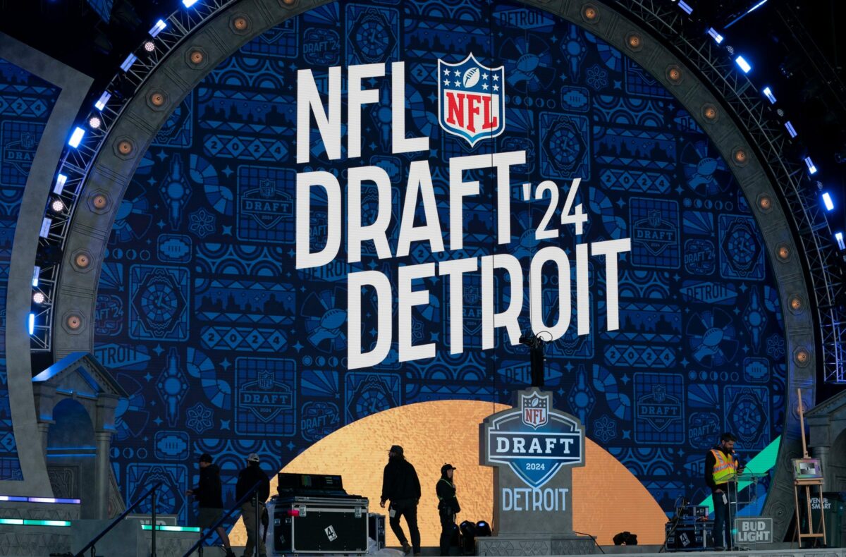 What time will the Rams pick at No. 19 overall in the 2024 NFL draft?
