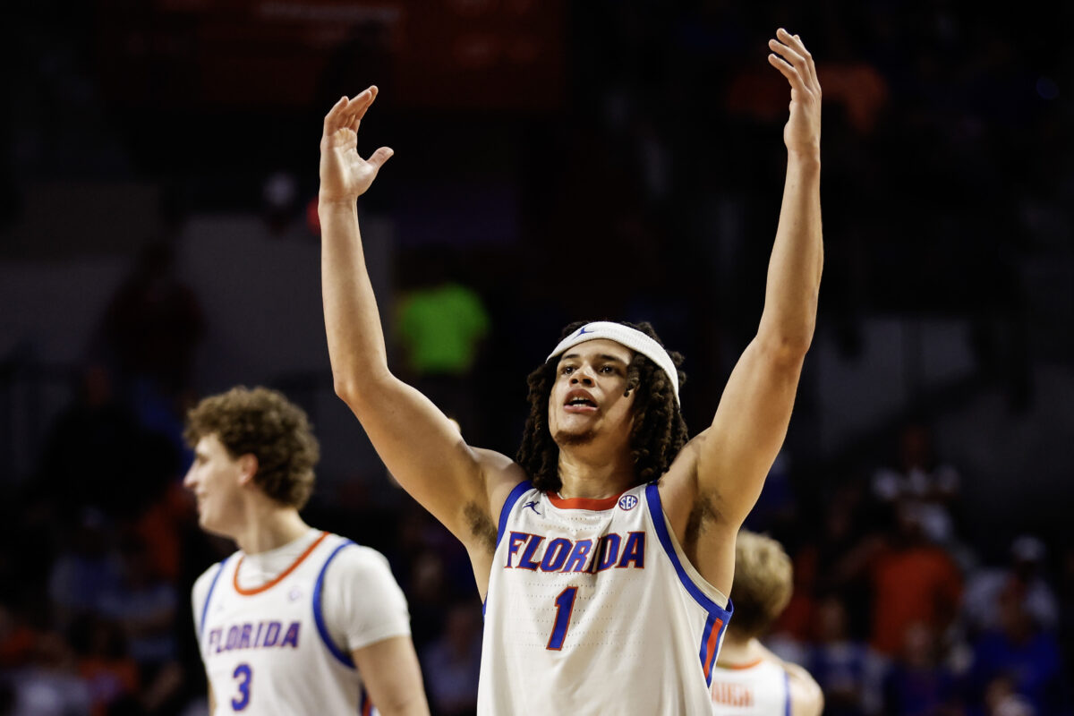 Gators star guard declares for NBA draft, might return to Florida
