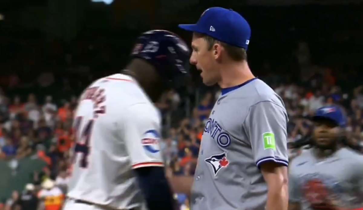 Lip-readers think Chris Bassitt had a hilarious NSFW message for Yordan Alvarez after getting shelled repeatedly