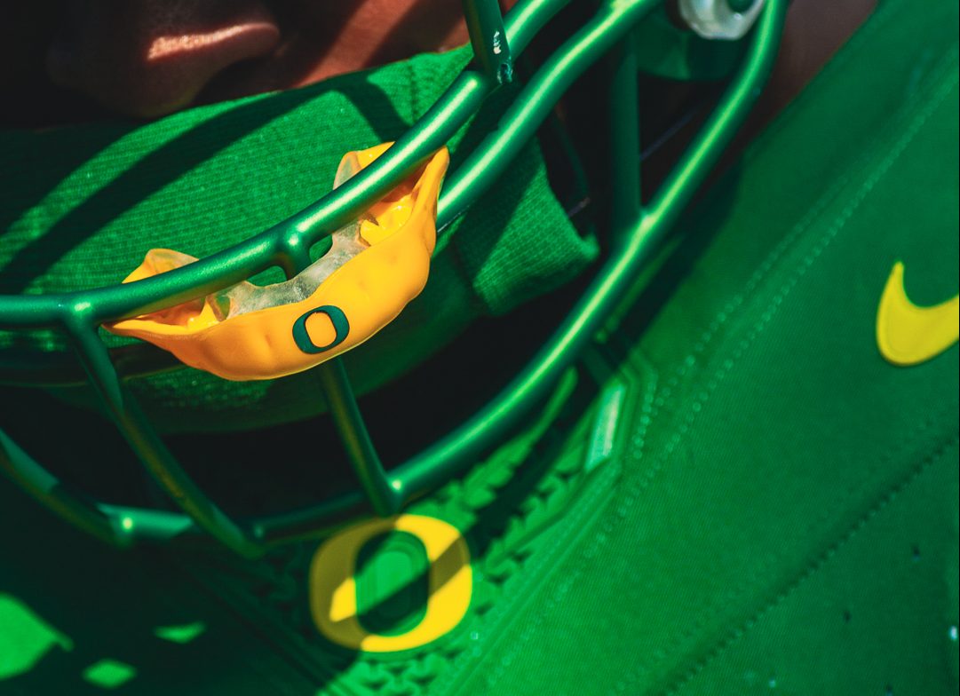 Oregon DB Daylen Austin arrested and charged with failure to perform duties of a driver