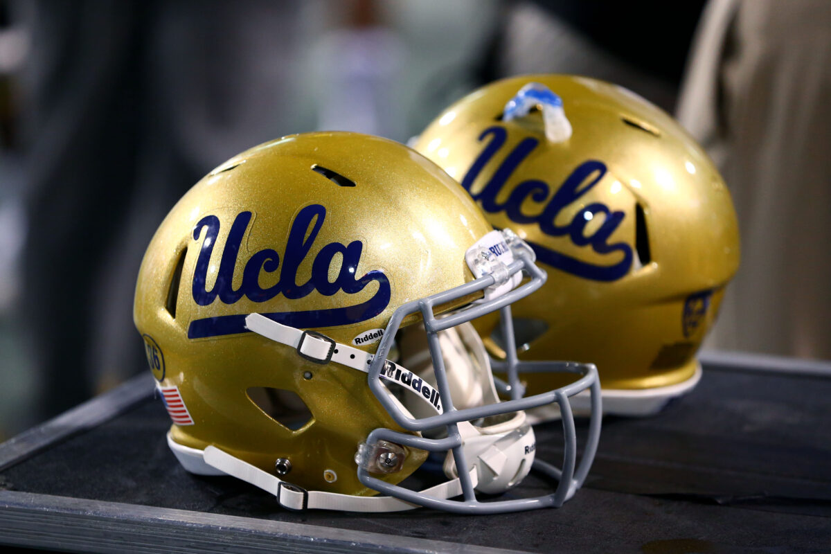 Jay Toia changes course, stays at UCLA instead of entering the portal