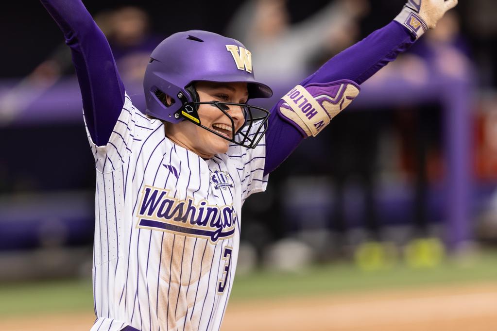 Two Huskies honored with Pac-12 weekly honors