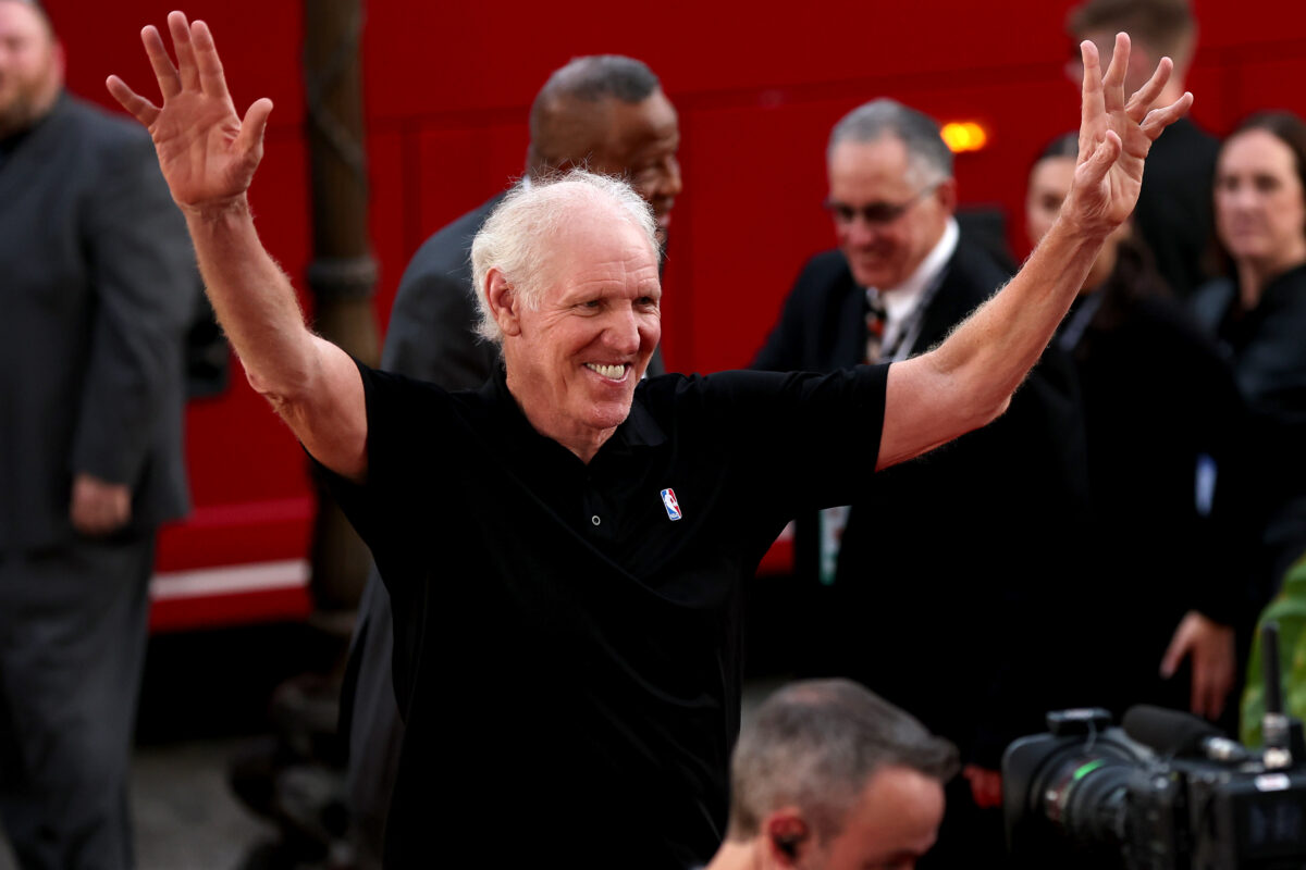 The profound way Bill Walton watched sports is the exact way everyone should do it