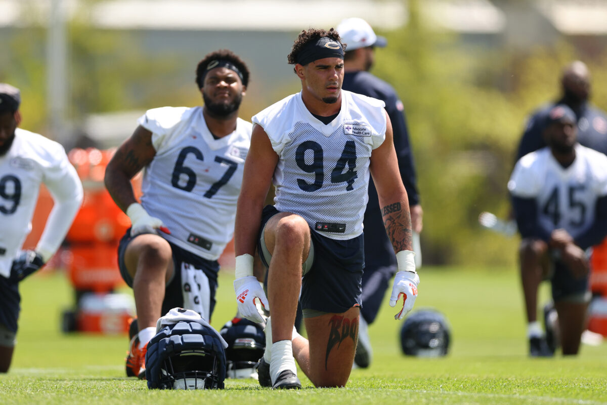 Bears sign EDGE Austin Booker to rookie contract