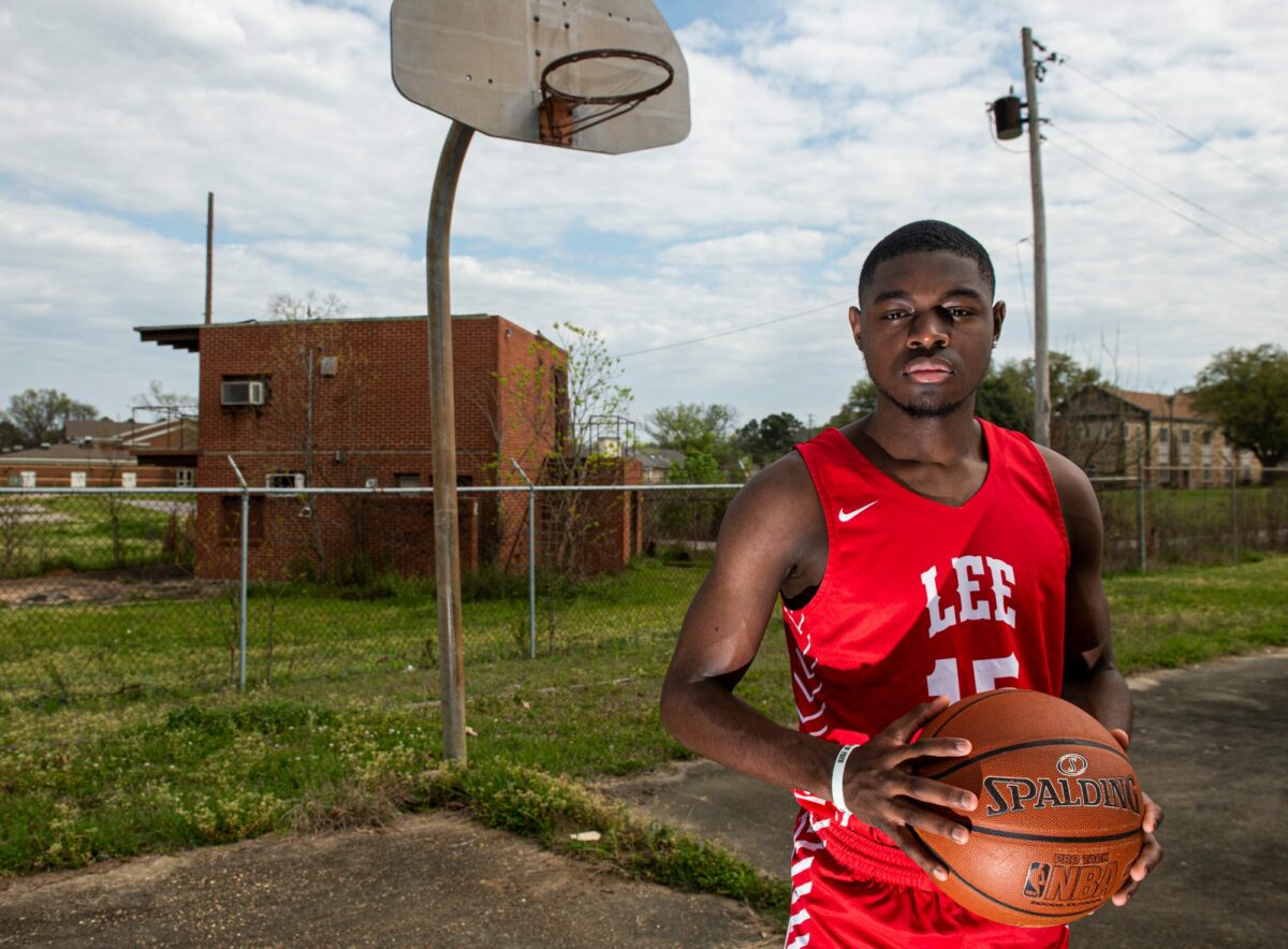 Oklahoma lands High Point transfer guard Duke Miles